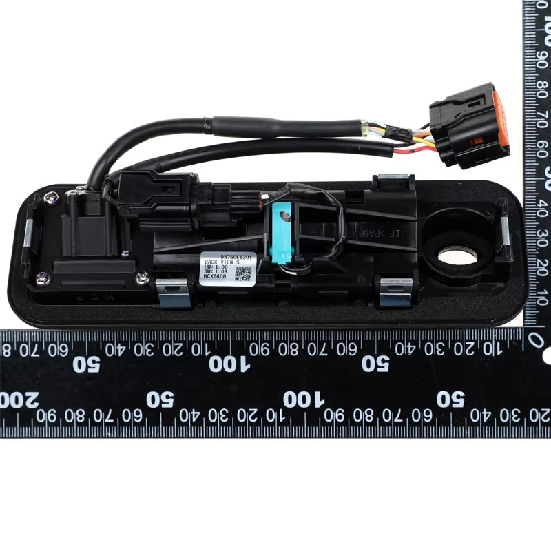 95760-E6201 Rear View Camera Reverse Park Assist Backup Camera For 2015-2017 Hyundai Sonata 95760E6201 95760-C2101 95760-C1100